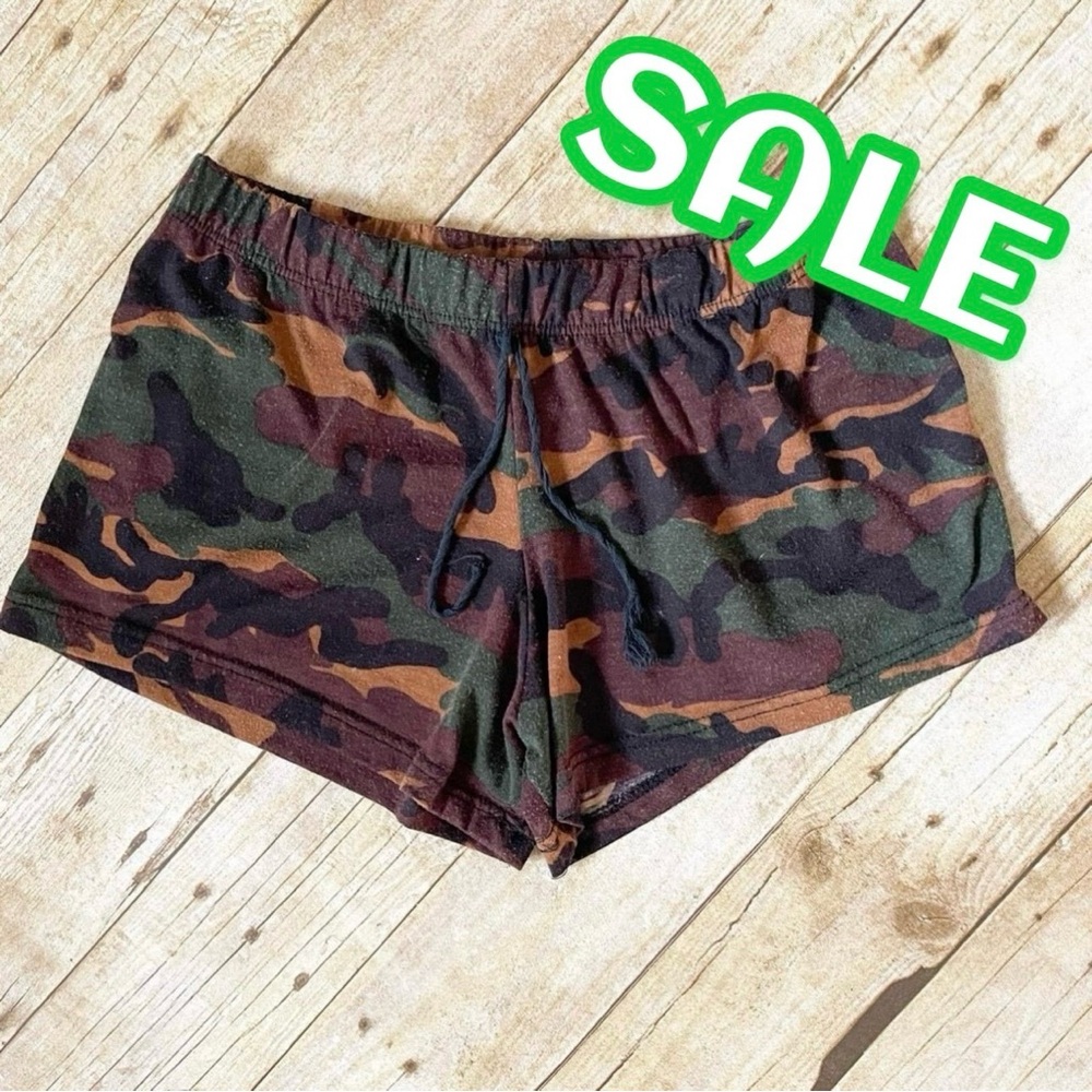 ‼️CLEARANCE SALE‼️ Women’s Camouflage Casual Lounge Shorts Size Medium